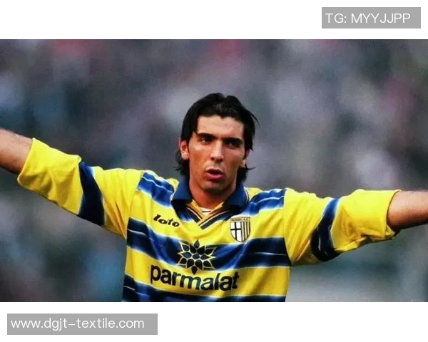 球衣15号的足球明星背后的故事与传奇成就揭秘